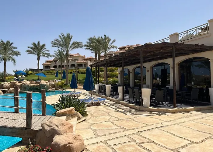 Villa La Vista 5 Beachfront 265m Luxury *